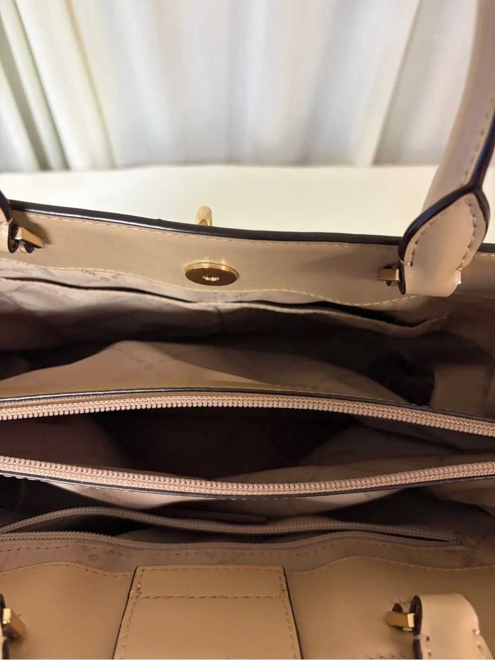 Michael Kors Gramercy Large‎ Satchel